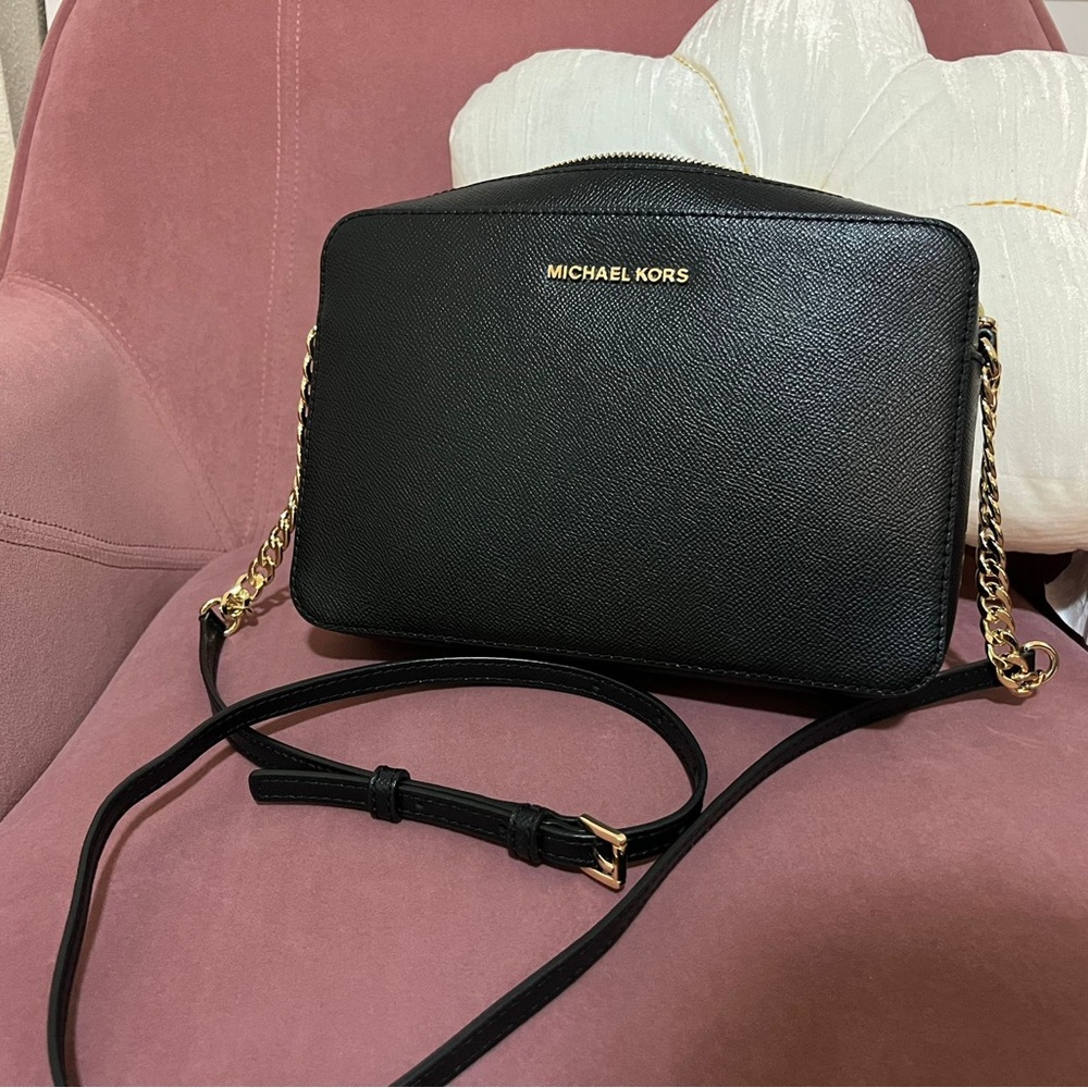 Like New Michael Kors